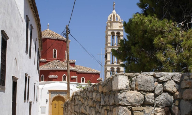 Διαφάνεια στην κυκλοφορία οχημάτων στην Ύδρα με τρεις νέες ψηφιακές υπηρεσίες