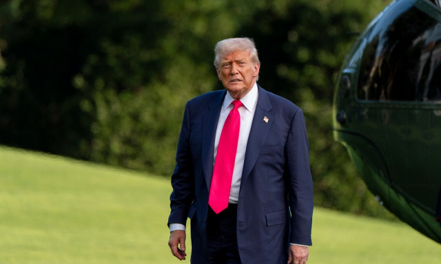 Λευκός Οίκος: Με χρόνια φλεβική ανεπάρκεια ο Τραμπ - Διευκρινίσεις για τα ανησυχητικά σημάδια