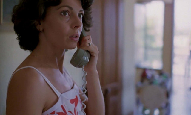 «Οι απέναντι»: Προβολή του απόλυτου φιλμ για το Αθηναϊκό καλοκαίρι στη Ριβιέρα