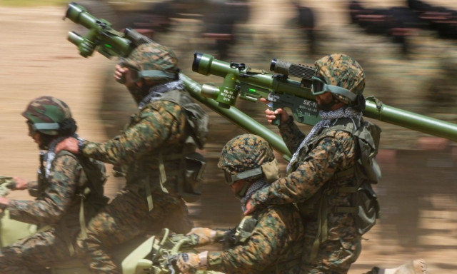 Το Ιράν επανεξοπλίζει τους συμμάχους Χεζμπολάχ και Χούθι, αναφέρουν αμερικανικά ΜΜΕ