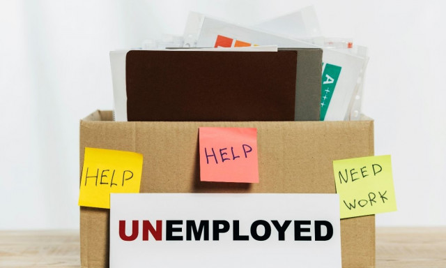 Γιατί η Ελλάδα δηλώνει «άνεργη» κι όμως δεν βρίσκει ανθρώπους 