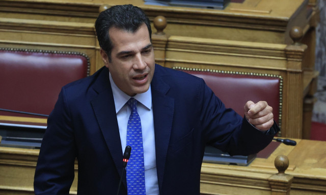 Συλλήψεις μεταναστών – Πλεύρης: «Δεν έχουν δικαίωμα υποβολής ασύλου, επιστρέφουν στη χώρα τους»