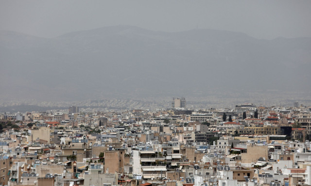 «Καμπανάκι» επιστημόνων: Η ατμοσφαιρική ρύπανση συνδέεται με αυξημένο κίνδυνο εμφάνισης άνοιας