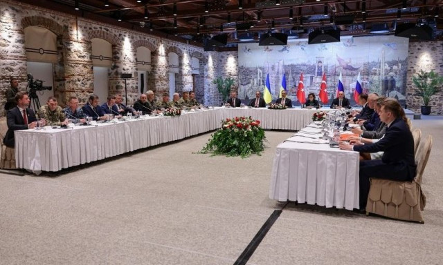 Πόλεμος στην Ουκρανία: Υπέρ ενός νέου γύρου ειρηνευτικών συνομιλιών και η Μόσχα