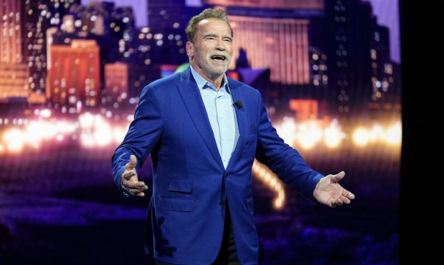 Άρνολντ Σβαρτσενέγκερ: Γιατί πληρώνει ένα δολάριο ετησίως στη Warner Bros εδώ και 29 χρόνια