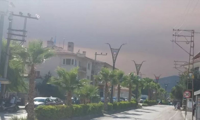 Τουρκία: Πέπλο καπνού σκεπάζει το Εσκισεχίρ