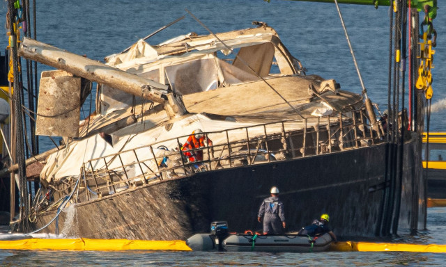 Η «κατάρα» του superyacht  Bayesian ξαναχτυπά: «Χάθηκε» η κληρονομιά του μεγιστάνα Μαικ Λιντς