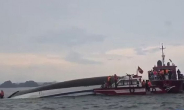 Ναυάγιο στο Βιετνάμ: 10χρονος επιβίωσε σε θύλακα αέρα στο βυθισμένο σκάφος