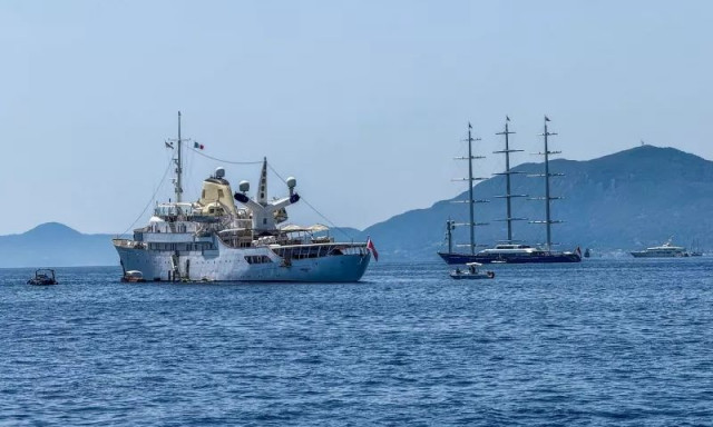 Μετά το πάρτι του 1 εκατ. ευρώ στη Μύκονο, η θρυλική θαλαμηγός του Ωνάση στην Κέρκυρα