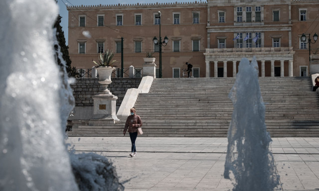 ΕΟΔΥ: Τρία νέα κρούσματα λοίμωξης από τον ιό του Δυτικού Νείλου