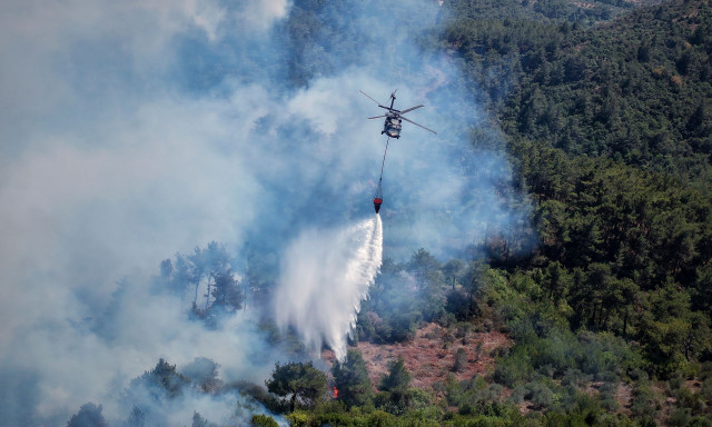 Τουρκία: Μαίνονται φωτιές σε έξι επαρχίες – Νεκροί 10 δασεργάτες στο Εσκίσεχιρ