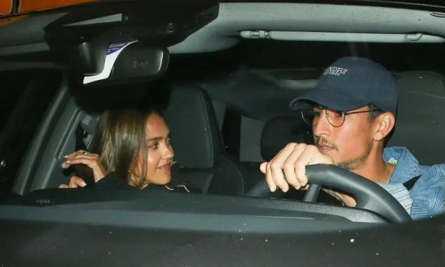 Νέα αρχή για την Τζέσικα Άλμπα μετά τον χωρισμό - Ρομαντική βόλτα με τον Ντάνι Ραμίρεζ