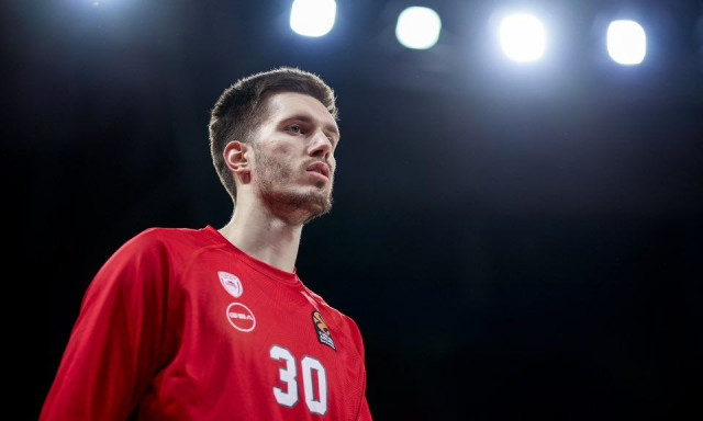 Ολυμπιακός: Ανακοινώθηκε η παραχώρηση του Φιλίπ Πετρούσεφ στην Ντουμπάι BC