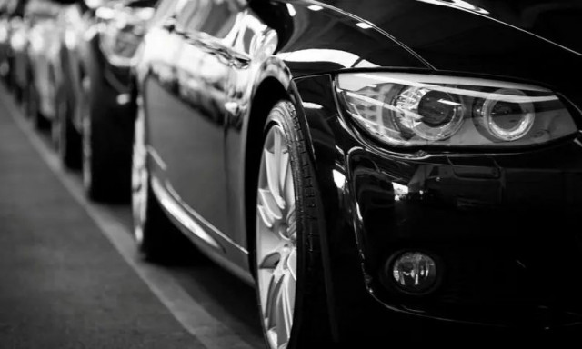 Αυτοκίνηση στην ΕΕ: Μειώθηκαν οι πωλήσεις των καινούργιων αυτοκινήτων