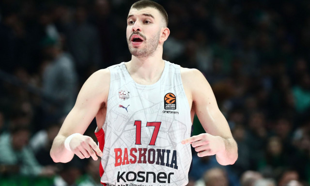 Ανακοινώθηκε η αποχώρηση του Ρογκαβόπουλου από την Μπασκόνια – Αναμένεται να υπογράψει στον ΠΑΟ