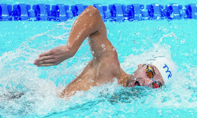 Παγκόσμιο Πρωτάθλημα Υγρού Στίβου: Πανελλήνιο ρεκόρ ο Μάρκος και πρόκριση στα ημιτελικά