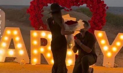 Σάκης Κατσούλης: Έκανε πρόταση γάμου στη Μαριαλένα Ρουμελιώτη