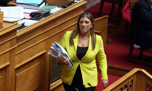 Βουλή - Ένταση Κακλαμάνη - Κωνσταντοπούλου: «Σιγά την αντιπολίτευση» - «Είναι απρέπεια»