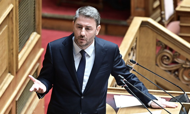 Ανδρουλάκης: «Τροχονόμος αποφάσεων ο Βορίδης, κουτσαβάκι του αεροδρομίου ο Αυγενάκης»