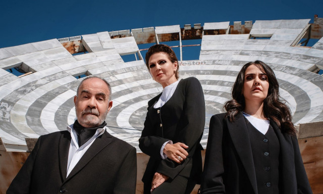 Θέατρο Διάνα: Επιστρέφει για δεύτερη χρονιά το «Απόρρητο» με Κουλίεβα - Στέργιογλου - Κιμούλη