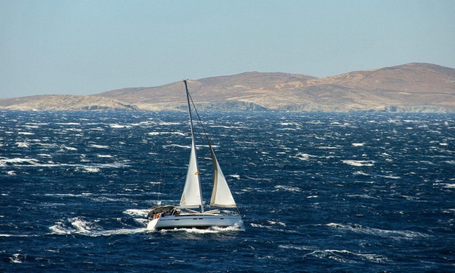 Καιρός: Με μποφόρ και μέχρι 38 βαθμούς η Τρίτη - Ραγδαία μεταβολή από Πέμπτη