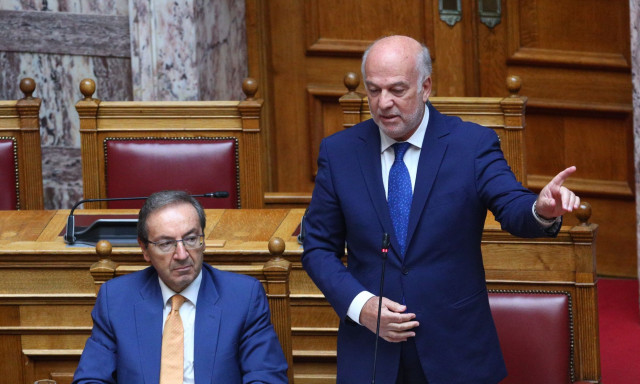 Φλωρίδης προς αντιπολίτευση: Με γελοίες περιθωριακές ομάδες στα λιμάνια εμποδίζετε Ισραηλινούς