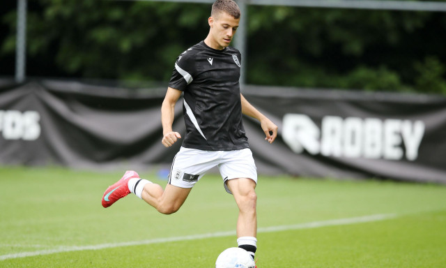 Κωνσταντέλιας: «Ο Ιβάν Σαββίδης μαζί με αγάπη δείχνει και κατανόηση»