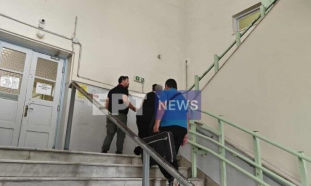 Βόλος: Στον ανακριτή η 52χρονη μητέρα που κατηγορείται για παιδική πορνογραφία και αιμομιξία