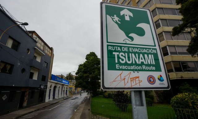 Μέγα-Σεισμός 8,8 Ρίχτερ: 1,4 εκατ. πολίτες απομακρύνθηκαν εσπευσμένα από την ακτογραμμή της Χιλής