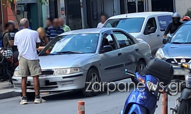 Αδιανόητο περιστατικό στα Χανιά: Οδηγός πήγε να χτυπήσει πατέρα παιδιού ΑμεΑ