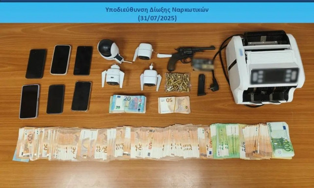 Εξαρθρώθηκε συμμορία, τα μέλη της οποίας δραστηριοποιούνταν στην υδροπονική καλλιέργεια δενδρυλλίων