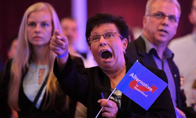 Γερμανία: Το AfD ανεβαίνει στο υψηλότερο ποσοστό του, δύο μονάδες κάτω από το κυβερνών κόμμα