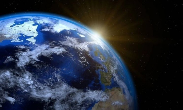 Σήμερα η Γη θα γυρίζει γρηγορότερα - Πού οφείλεται η ασυνήθιστη επιτάχυνση