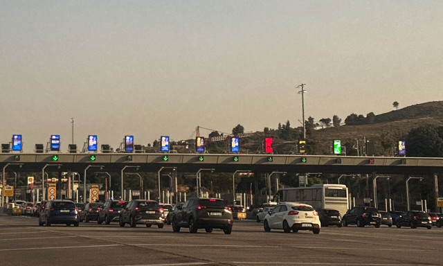 Αθηνών-Κορίνθου: Άνοιξε το ρεύμα προς Κόρινθο - Κλειστή παραμένει η Εθνική Οδός προς Αθήνα