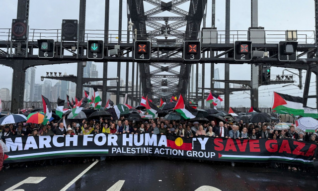 Αυστραλία: Μεγάλη διαδήλωση υπέρ της Παλαιστίνης στην περίφημη Harbour Bridge του Σίδνεϊ