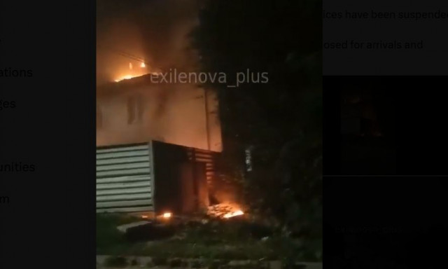 Επιδρομή drones της Ουκρανίας προκαλεί πυρκαγιά σε ρωσικό σιδηροδρομικό σταθμό - Βίντεο