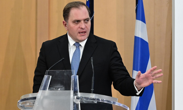 Η σπαζοκεφαλιά της ΔΕΘ, η επιστροφή των κλεμμένων του ΟΠΕΚΕΠΕ και η καυτή πατάτα Πιτσιλή