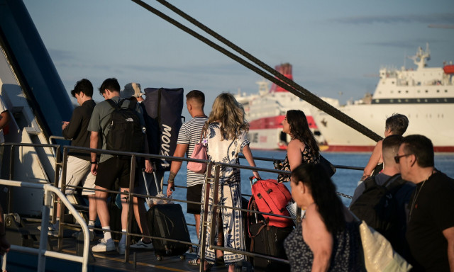 Ακτοπλοϊκά εισιτήρια: Έρχονται εκπτώσεις για τρίτεκνους και οικογένειες