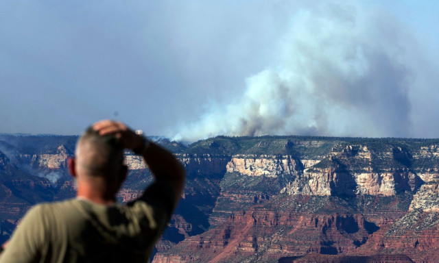 Dragon Bravo Fire: Πάνω από μήνα καίει η καταστροφική πυρκαγιά στο Γκραντ Κάνιον