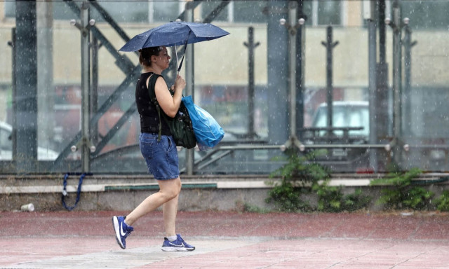 Καιρός: Νέα άνοδος της θερμοκρασίας το Σαββατοκύριακο - Πού θα βρέξει το επόμενο 24ωρο