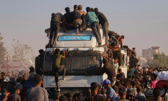 Ισραήλ: Προχωρά σε εκτοπισμό Παλαιστινίων από τη Γάζα