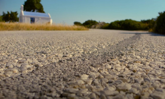 «Αλλάζουμε συμπεριφορά, oδηγούμε με ασφάλεια» - Το μήνυμα της Ελληνικής Κυβέρνησης για τα τροχαία