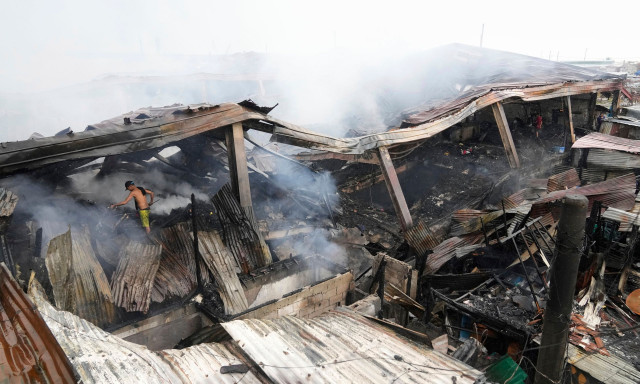 Φιλιππίνες: Μεγάλη φωτιά σε κεντρικό προάστιο της Μανίλα – Εκκενώθηκαν κατοικίες