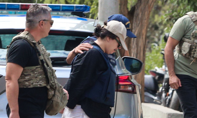 Παλαιό Φάληρο: Από το σχέδιο διαφυγής στην προφυλάκιση - Τι υποστήριξε η 32χρονη στον ανακριτή