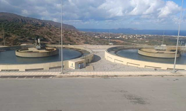 Λειψυδρία: Στο χείλος της κατάρρευσης το φράγμα Αποσελέμη - Αντλούν λάσπη αντί για νερό