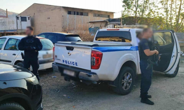 Ασπρόπυργος: Μεγάλη αστυνομική επιχείρηση μετά τους πυροβολισμούς ανάμεσα σε Ρομά και ομογενείς