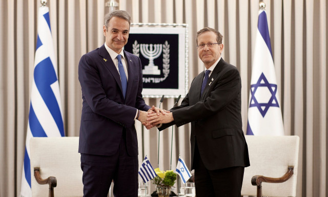 Τηλεφωνική επικοινωνία Μητσοτάκη – Χέρτζογκ: Τι συζήτησαν