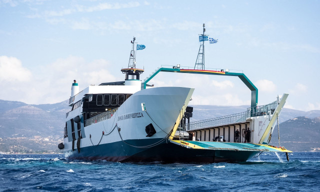 Νέα Στύρα: Ελεύθερος με περιοριστικούς όρους ο καπετάνιος του πλοίου που προσάραξε σε ξέρα