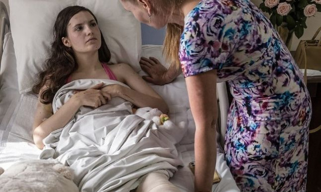 Ουκρανία: Εκτοξεύτηκε από τον 9ο όροφο και επέζησε – Η συγκλονιστική ιστορία της Βερόνικα