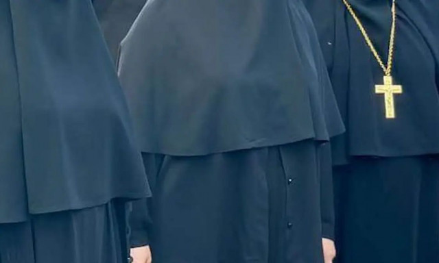 Κίσαμος: Ρομά υποδυόταν την καλόγρια και πωλούσε σταυρουδάκια υποτίθεται για καρκινοπαθή παιδιά